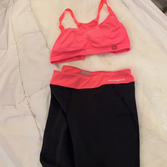 New Balance Capris Athletic Leggings black with pink trim size M - Picture 3 of 3